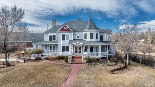 955 Independence Street, Lakewood, CO 80215