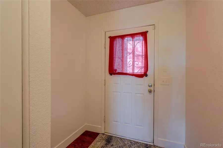 1642 S Idalia Circle #B, Aurora, CO 80017 - Image #2