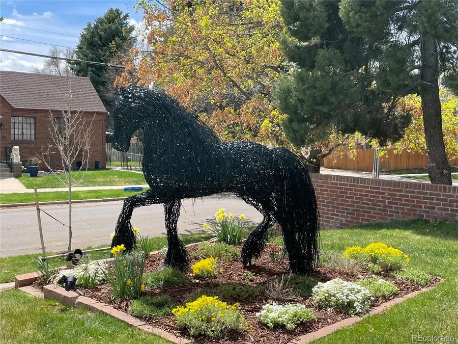 1601 Ivanhoe Street, Denver, CO 80220 - Image #2