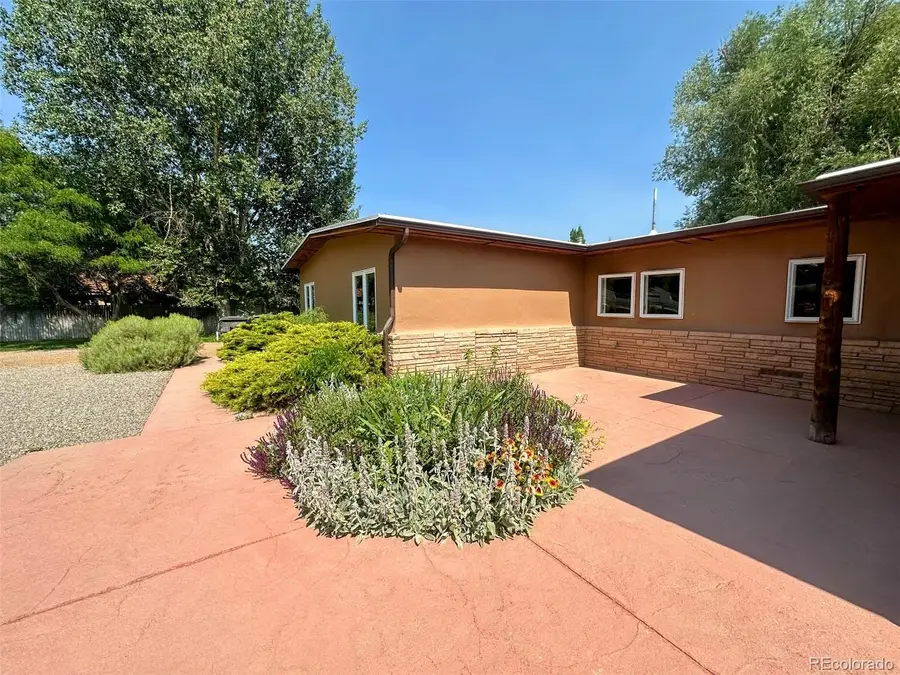 1207 Lincoln Street, Alamosa, CO 81101 - #3
