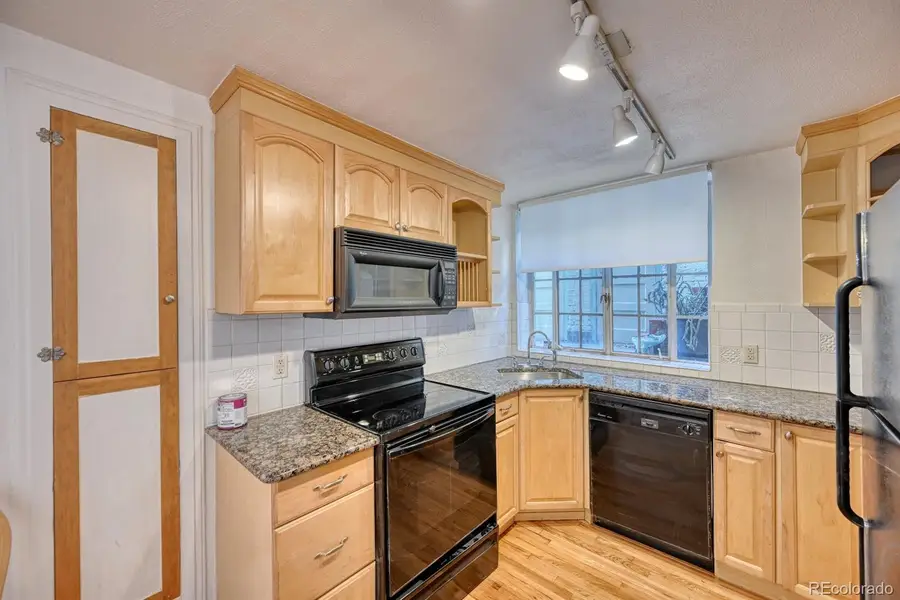 485 S Logan Street #16, Denver, CO 80209 - Image #3