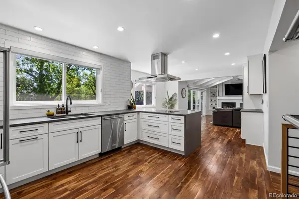 8070 S Monaco Circle, Centennial, CO 80112