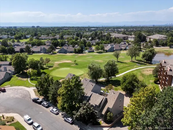 2405 S Worchester Court #B, Aurora, CO 80014