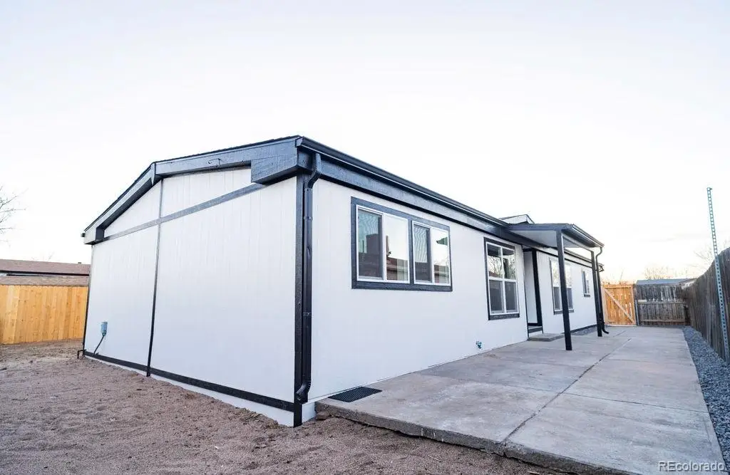 118 Yakima Street, Lochbuie, CO 80603 - Image #1