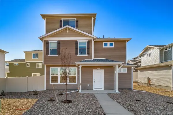 46537 Sunflower Lane, Bennett, CO 80102