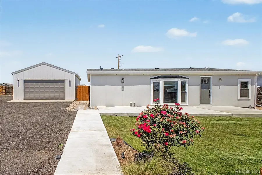 325 E Kipp Avenue, Keenesburg, CO 80643 - #2