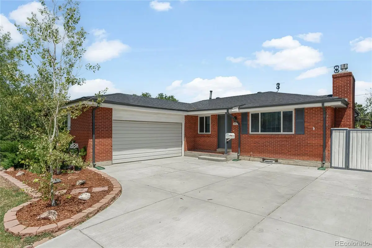 382 Zion Street, Aurora, CO 80011 - #1