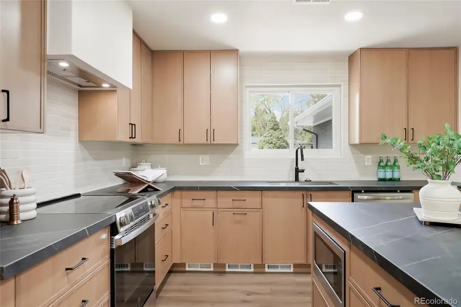 3352 Vivian Drive, Wheat Ridge, CO 80033 - #2