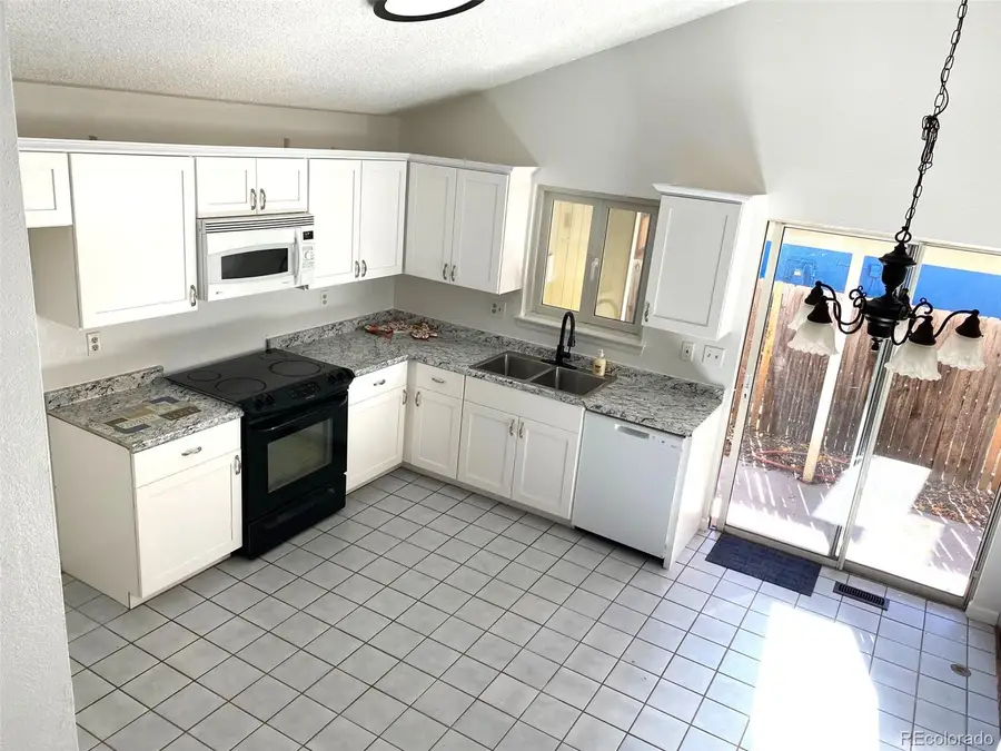 4865 S Espana Lane, Centennial, CO 80015 - Image #2