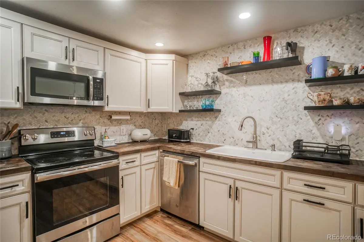 1842 Canyon Boulevard #105, Boulder, CO 80302 - Image #1