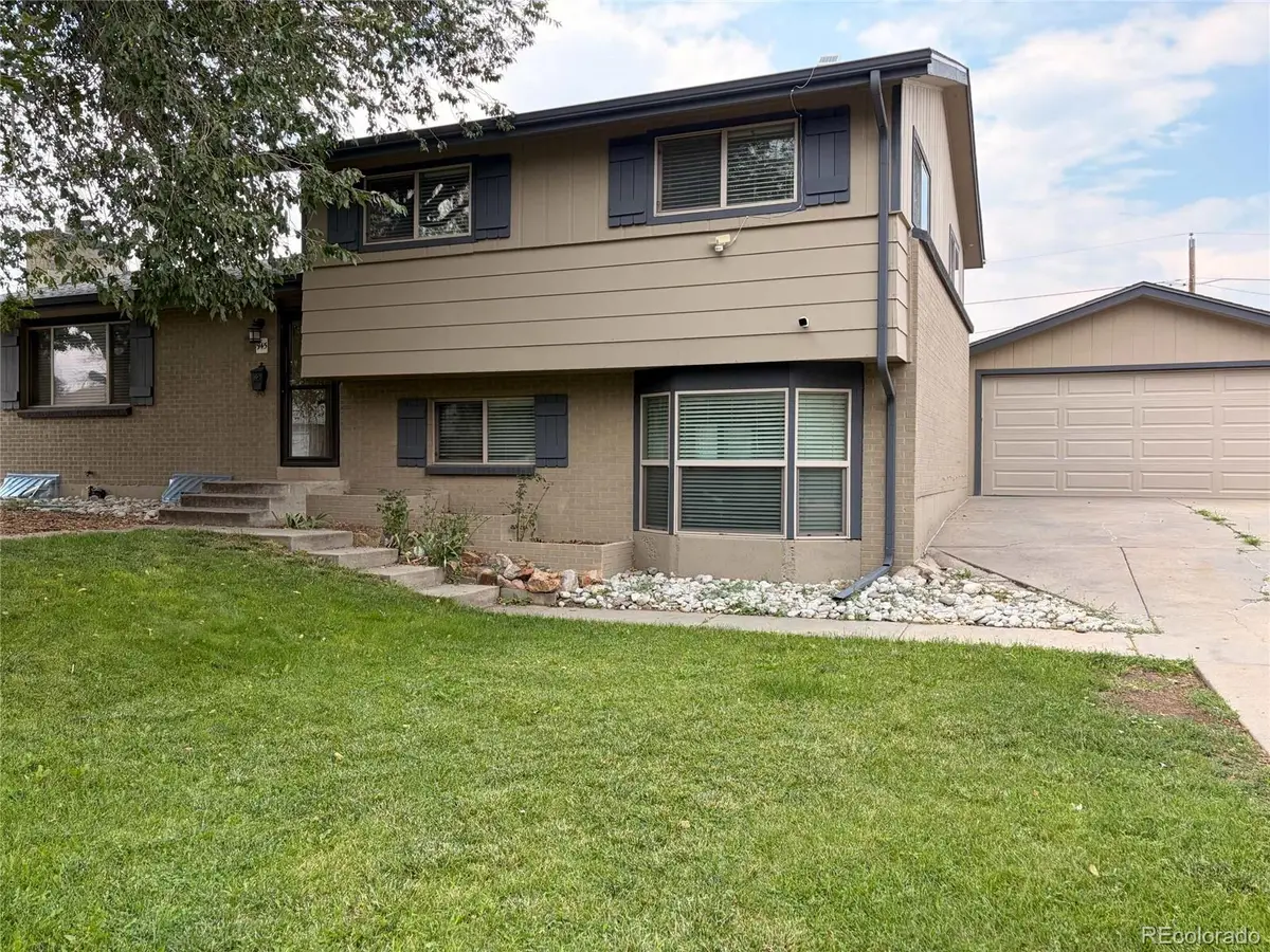 945 Dearborn Street, Aurora, CO 80011 - #1