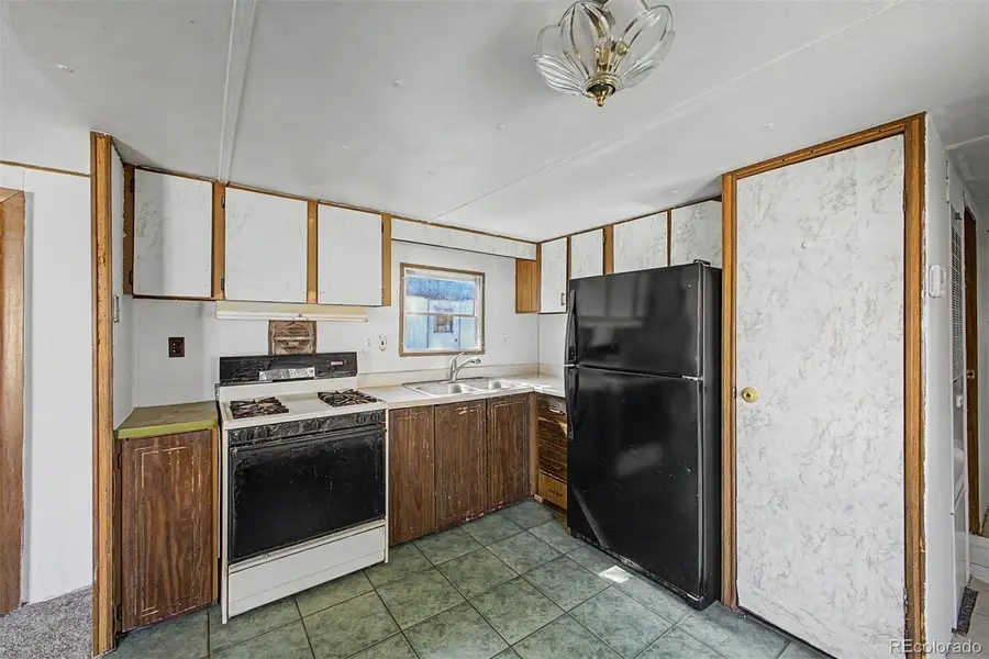 2626 Lake Avenue, Pueblo, CO 81004 - #2
