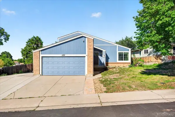 4366 S Dearborn Court, Aurora, CO 80015