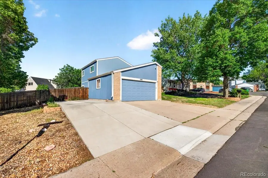 4366 S Dearborn Court, Aurora, CO 80015 - #2