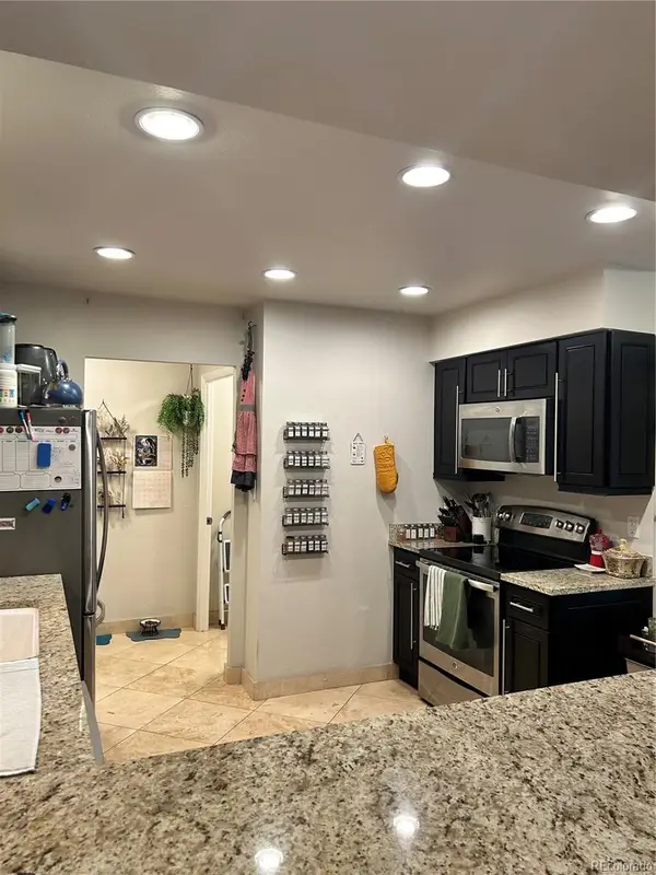 4250 S Olive Street #106, Denver, CO 80237