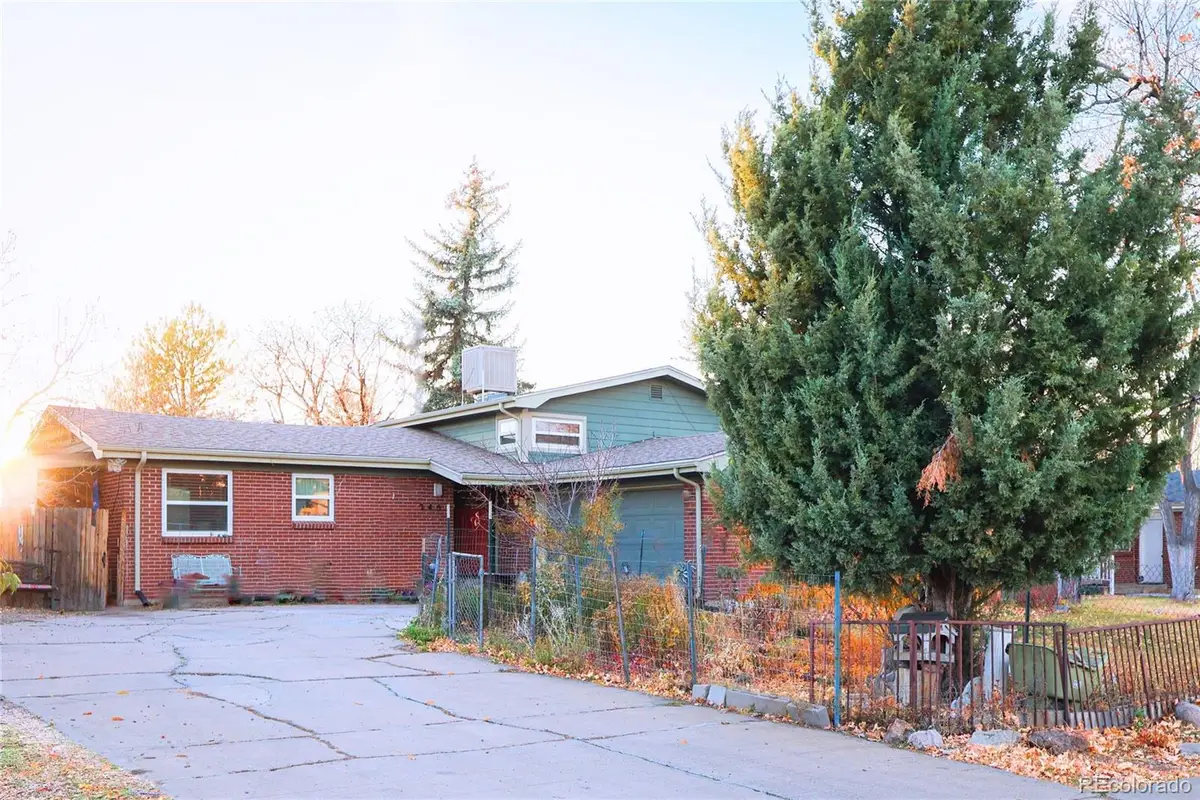 245 Tucson Street, Aurora, CO 80011 - Image #1