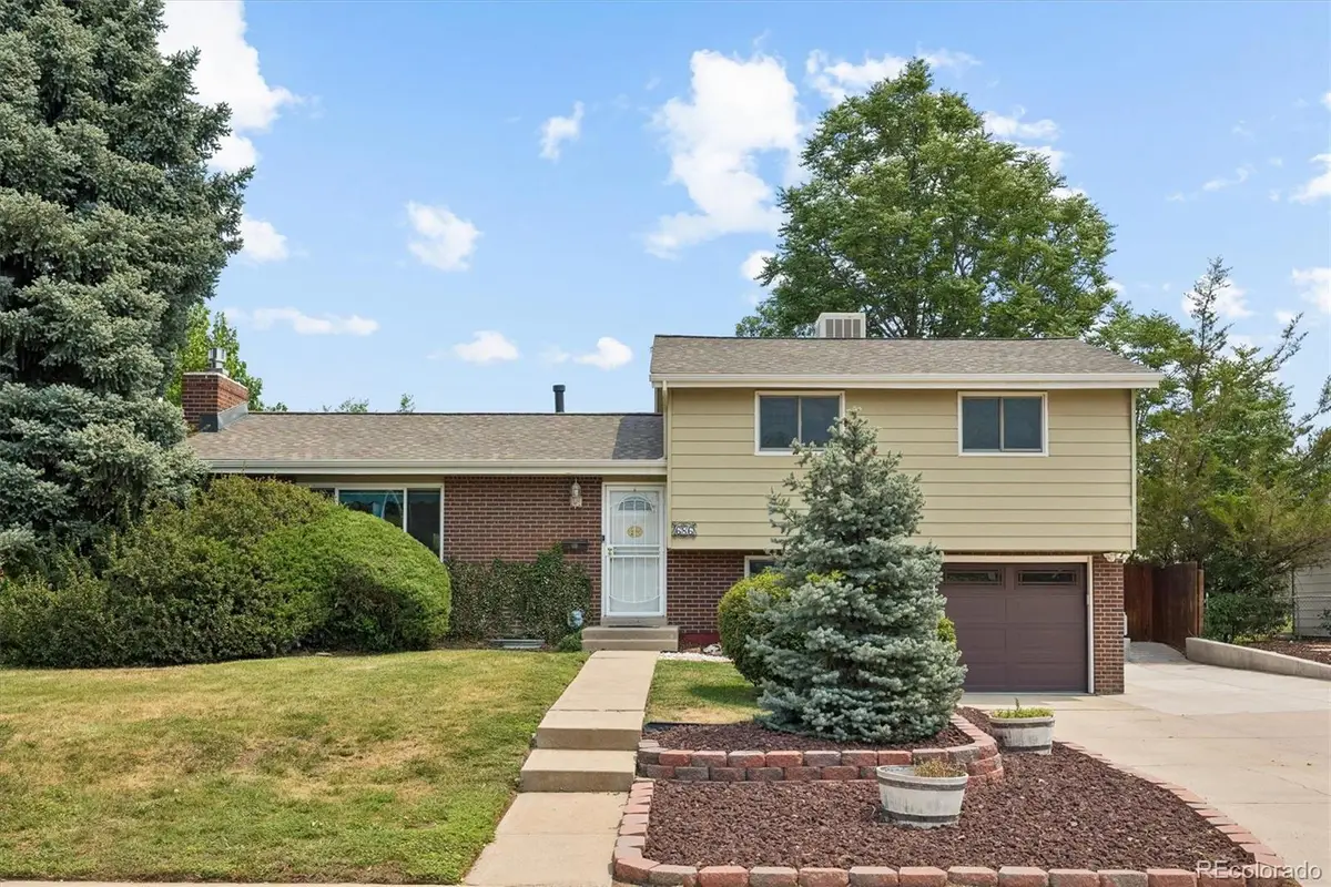 686 Elkhart Street, Aurora, CO 80011 - #1