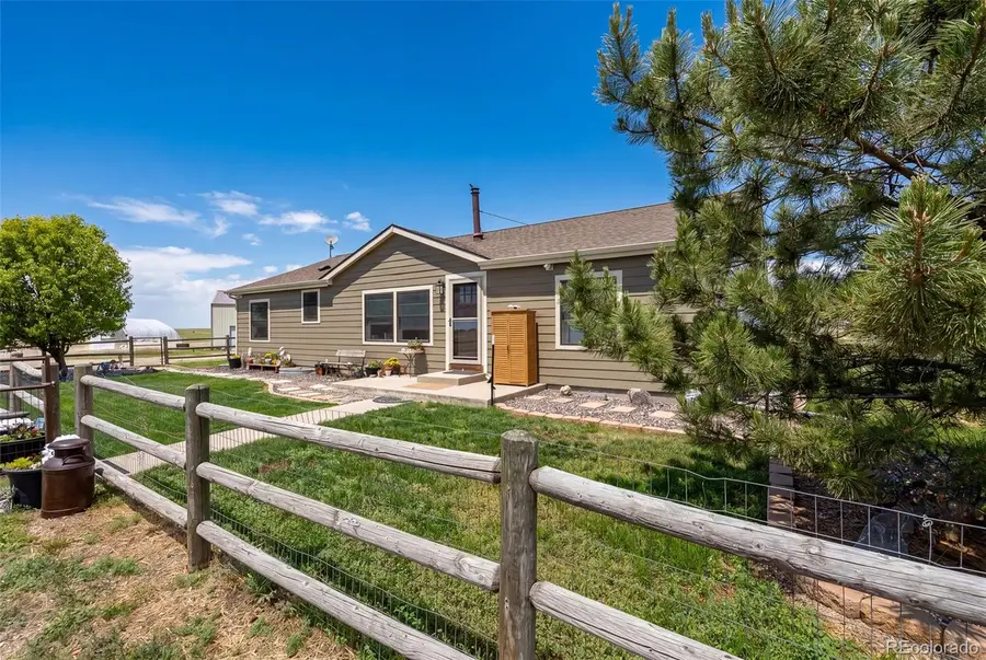 59520 E 64th Avenue, Strasburg, CO 80136 - #2