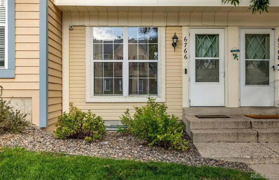 6766 S Holland Way, Littleton, CO 80128 - Image #2