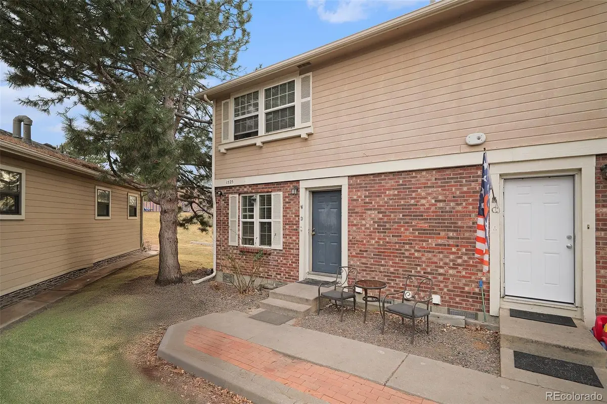 1525 S Ouray Circle #D, Aurora, CO 80017 - Image #1