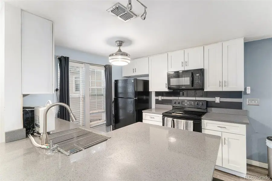 1525 S Ouray Circle #D, Aurora, CO 80017 - Image #3