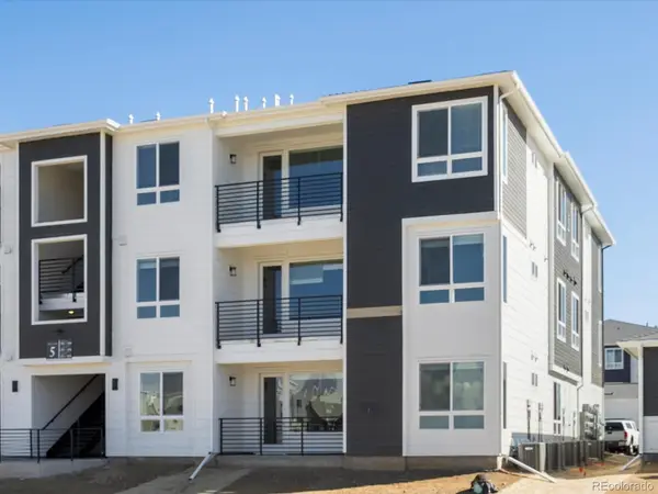 6153 N Ceylon Street #302, Denver, CO 80239