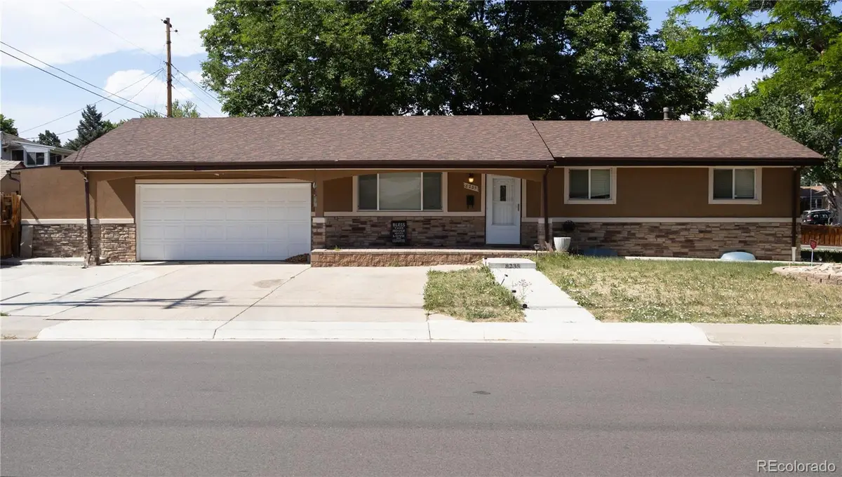 8235 W Florida Avenue, Lakewood, CO 80232 - #1