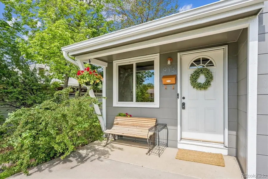 915 Newark Street, Aurora, CO 80010 - #2