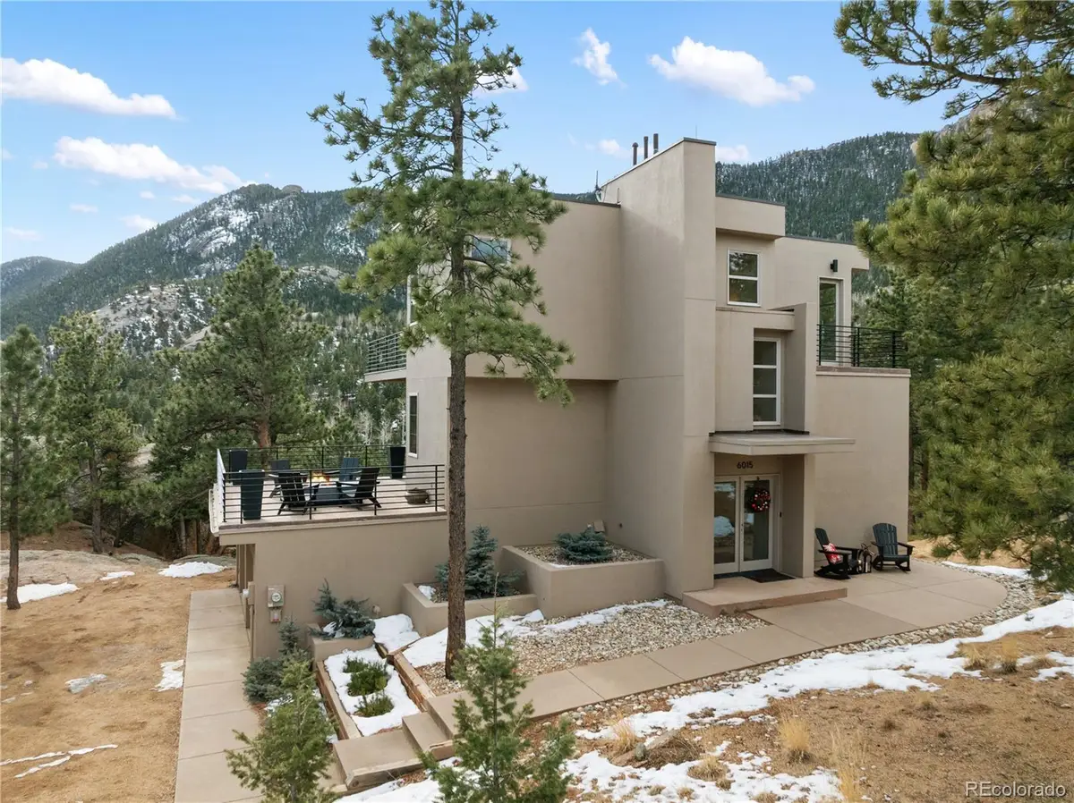 6015 Waterfall Loop, Manitou Springs, CO 80829 - Image #1