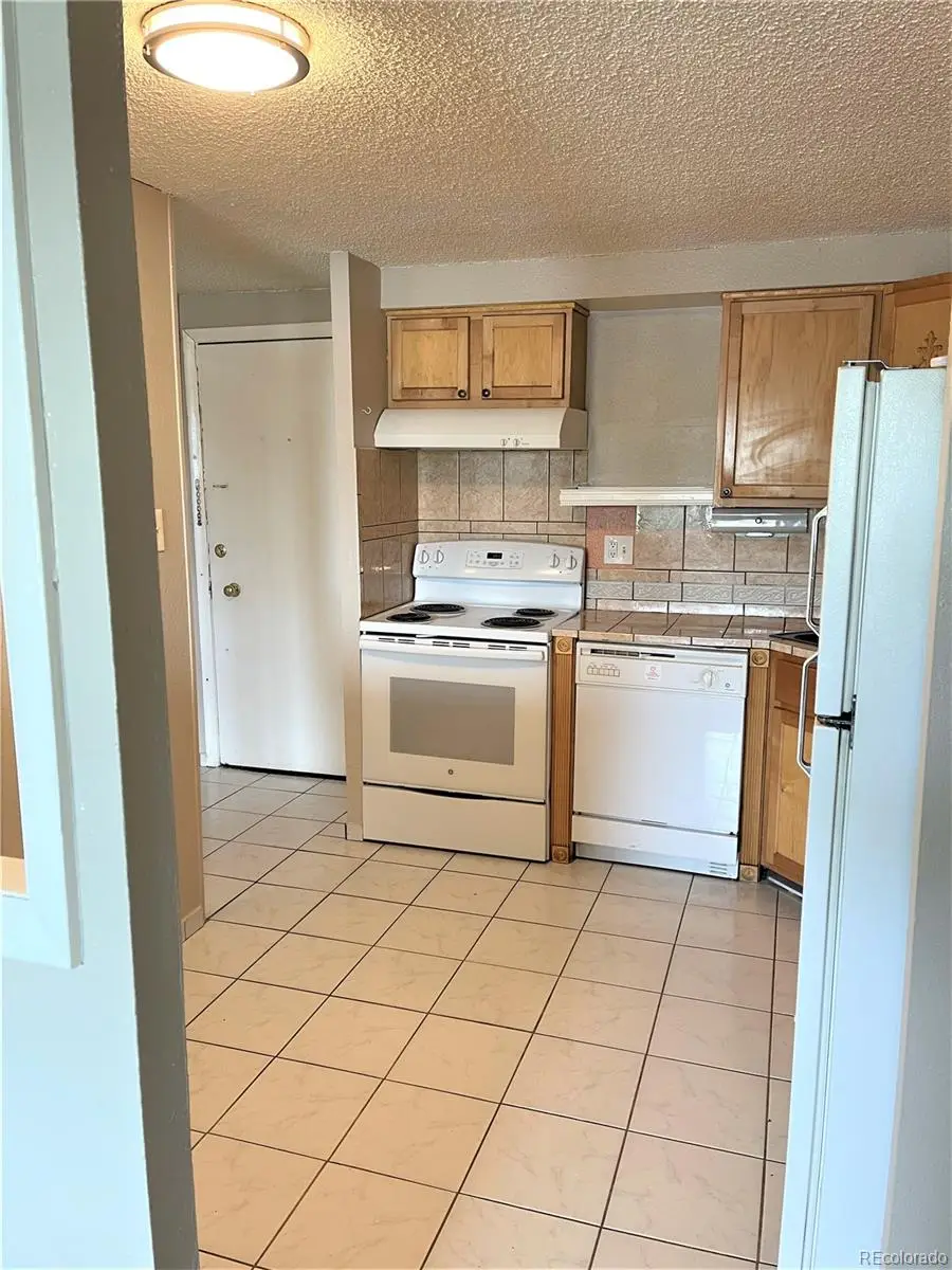 8822 E Florida Avenue #208, Denver, CO 80247 - Image #2