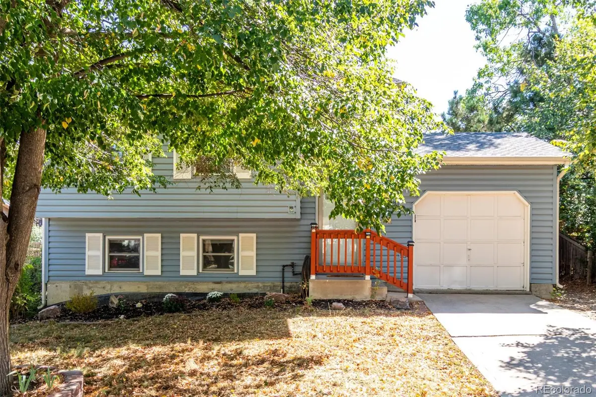 18820 E Hawaii Drive, Aurora, CO 80017 - Image #1