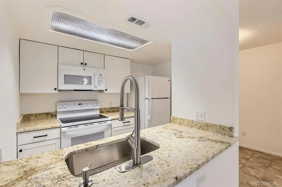 6475 S Dayton Street #102, Englewood, CO 80111 - Image #2