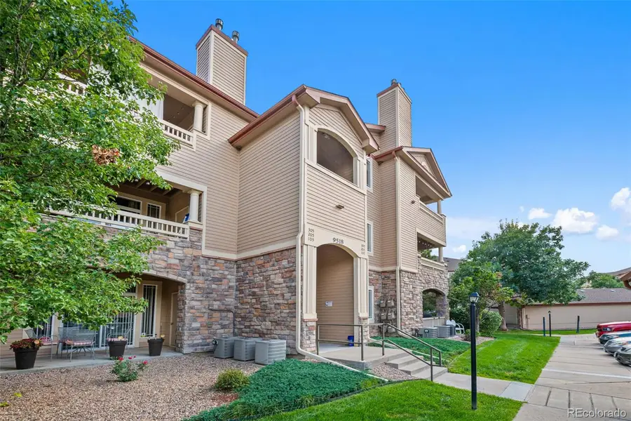 9518 W San Juan Circle #307, Littleton, CO 80128 - Image #2