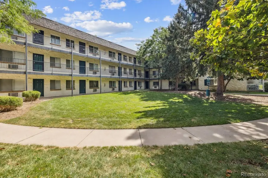 2225 S Jasmine Street #102, Denver, CO 80222 - Image #2
