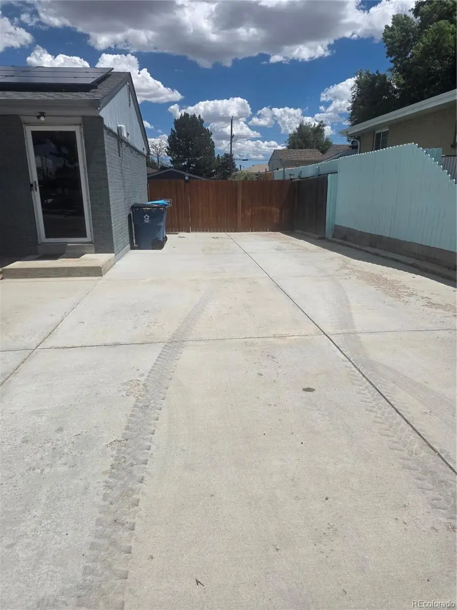 6196 Oneida Street, Commerce City, CO 80022 - #2