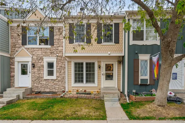 1242 S Idalia Street, Aurora, CO 80017