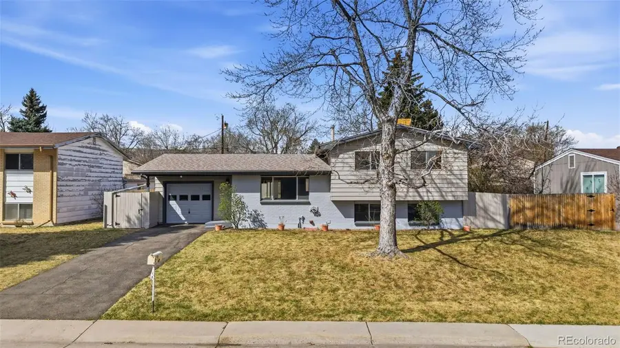 323 S Robb Way, Lakewood, CO 80226 - #2