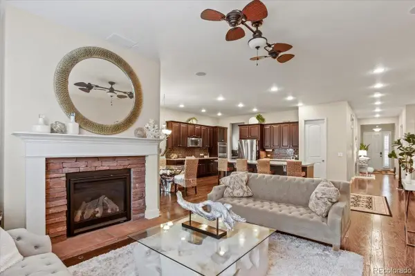 7790 S Queensburg Way, Aurora, CO 80016