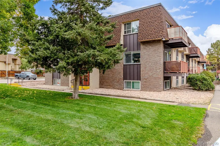 7755 E Quincy Avenue #201A3, Denver, CO 80237 - Image #3