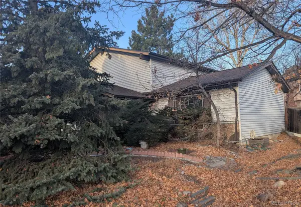 3752 S Mission Parkway, Aurora, CO 80013