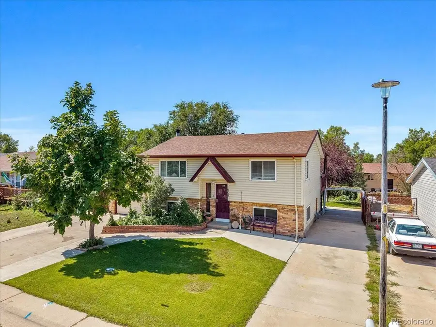 909 Dogwood Avenue, Fort Lupton, CO 80621 - #2