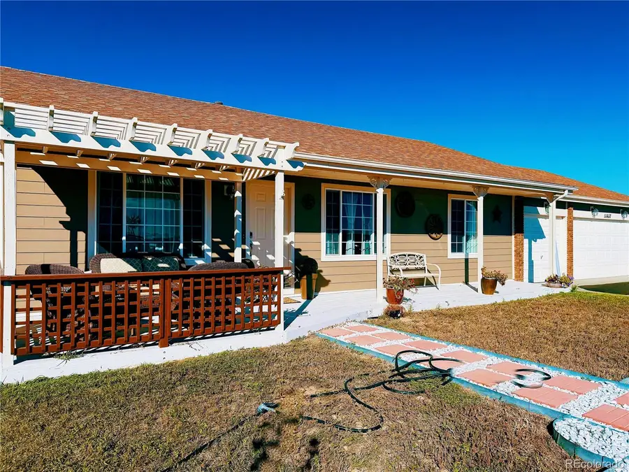 55657 E Apache Place, Strasburg, CO 80136 - Image #2