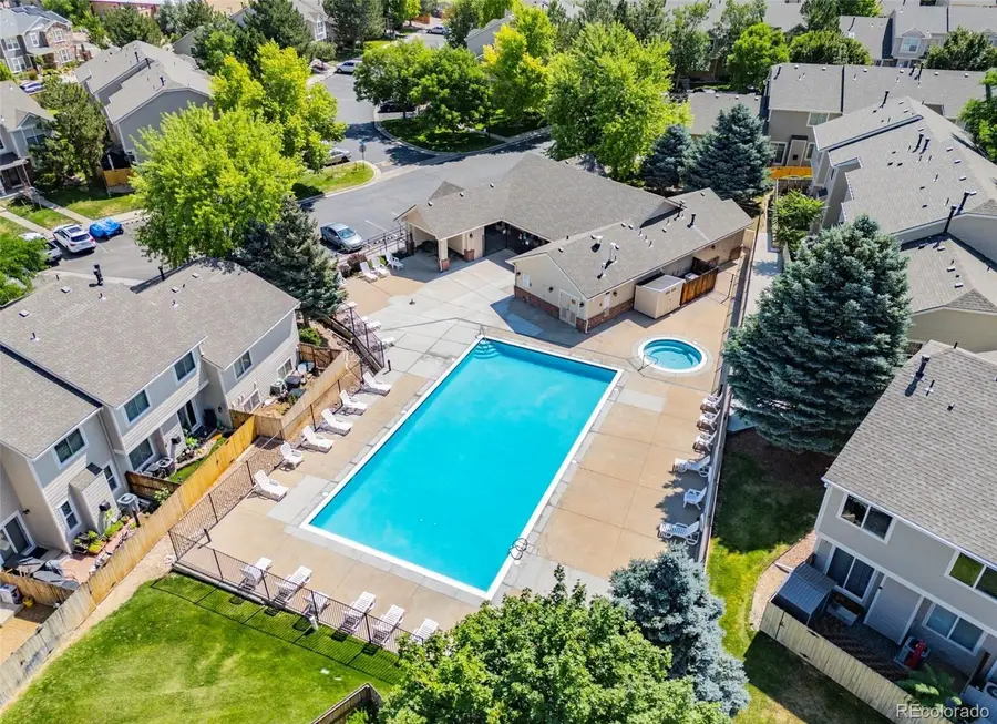 1147 S Ventura Circle #D, Aurora, CO 80017 - Image #2