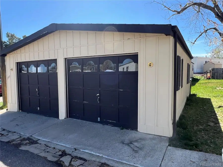 10201 Riverdale Road, Thornton, CO 80229 - Image #2