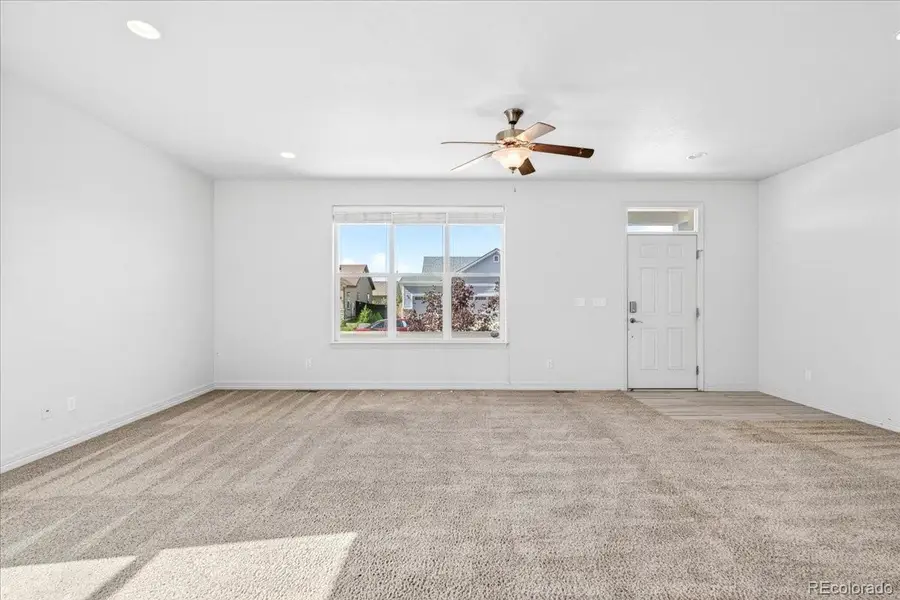 56534 E 24th Avenue, Strasburg, CO 80136 - #3