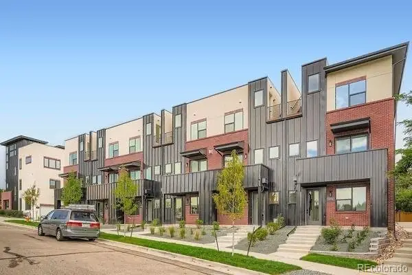 2128 Applewood Drive, Lakewood, CO 80215