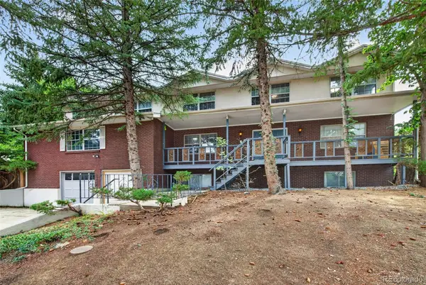 6048 S Locust Circle, Centennial, CO 80111