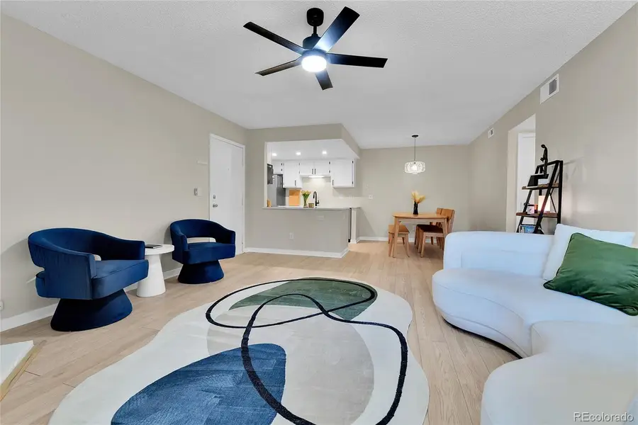 906 S Walden Street #104, Aurora, CO 80017 - Image #2