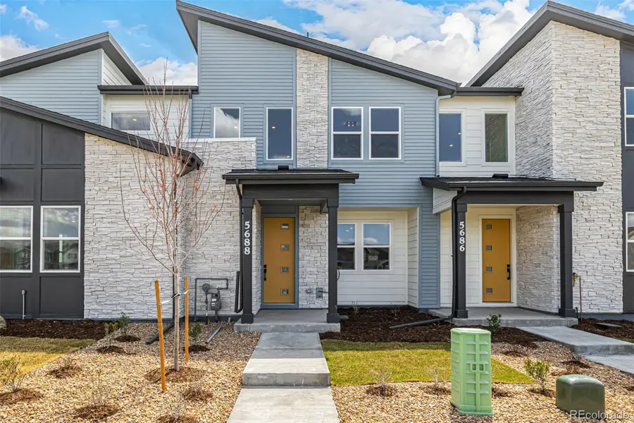 5688 N Killarney Court, Aurora, CO 80019 - Image #2