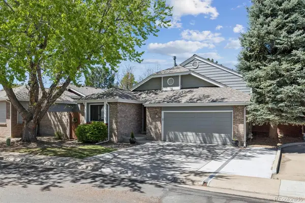 8040 E Dartmouth Avenue #9, Denver, CO 80231